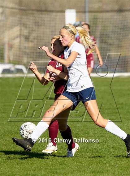 Thumbnail 1 in Chatfield @ Columbine photogallery.