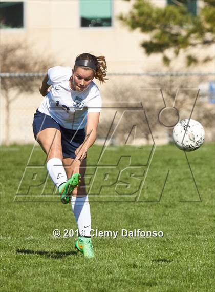 Thumbnail 2 in Chatfield @ Columbine photogallery.