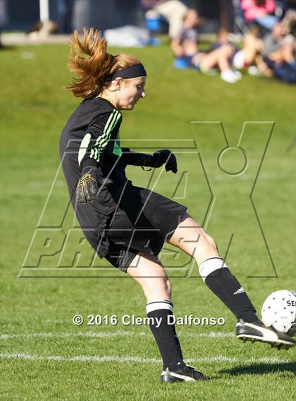 Thumbnail 2 in Chatfield @ Columbine photogallery.