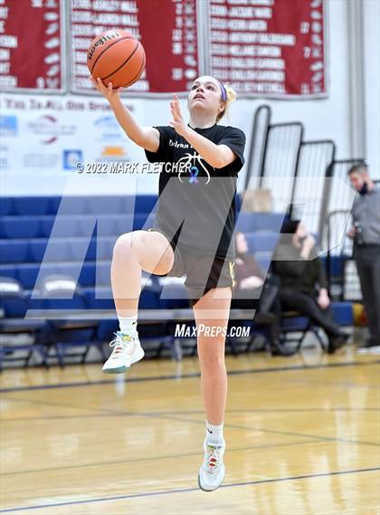 Thumbnail 2 in Wildwood Catholic vs Delran (South Jersey Invitational) photogallery.