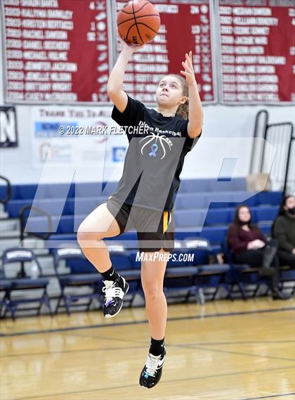 Thumbnail 1 in Wildwood Catholic vs Delran (South Jersey Invitational) photogallery.