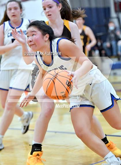 Thumbnail 3 in Wildwood Catholic vs Delran (South Jersey Invitational) photogallery.