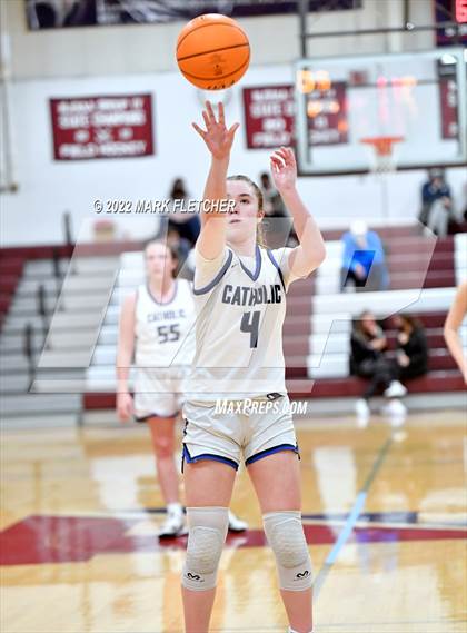 Thumbnail 1 in Wildwood Catholic vs Delran (South Jersey Invitational) photogallery.
