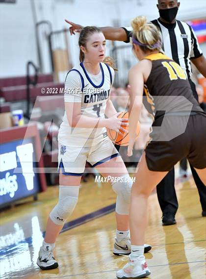 Thumbnail 1 in Wildwood Catholic vs Delran (South Jersey Invitational) photogallery.