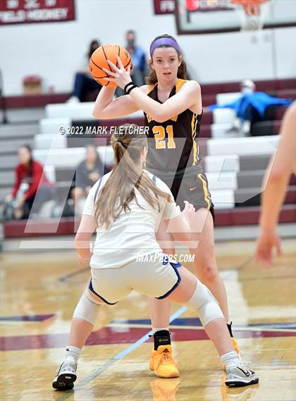 Thumbnail 1 in Wildwood Catholic vs Delran (South Jersey Invitational) photogallery.