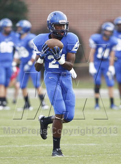 Thumbnail 2 in Notre Dame @ Boyd-Buchanan photogallery.