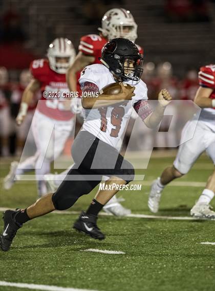Thumbnail 2 in Jackson @ Chaminade (MSHSAA Class 5 Quarterfinal) photogallery.
