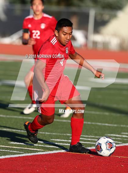 Thumbnail 2 in Deerfield @ Mundelein (IHSA Regional Quarterfinal) photogallery.
