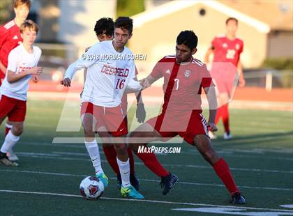 Thumbnail 3 in Deerfield @ Mundelein (IHSA Regional Quarterfinal) photogallery.