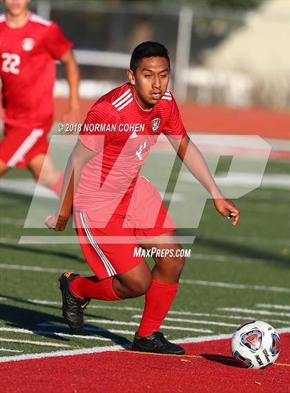 Thumbnail 3 in Deerfield @ Mundelein (IHSA Regional Quarterfinal) photogallery.