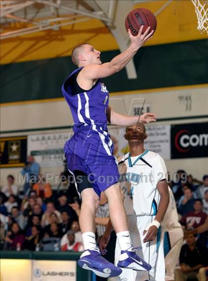 Thumbnail 2 in Sacramento vs. Sheldon (Hoops Classic 2009) photogallery.