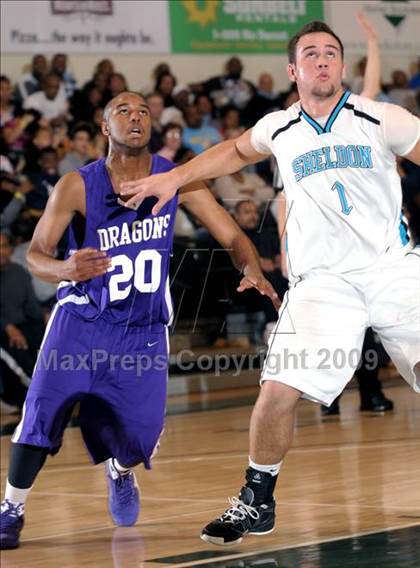 Thumbnail 1 in Sacramento vs. Sheldon (Hoops Classic 2009) photogallery.