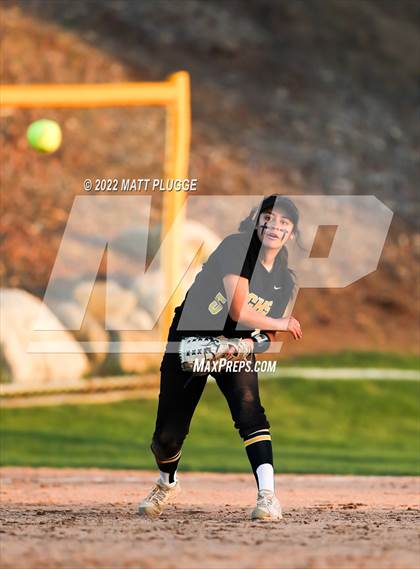 Thumbnail 1 in Bakersfield Christian @ Garces Memorial photogallery.