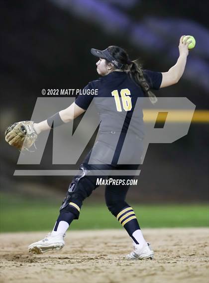 Thumbnail 2 in Bakersfield Christian @ Garces Memorial photogallery.
