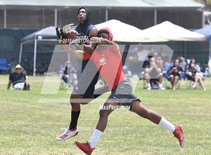 Thumbnail 2 in Mater Dei vs.St. Paul (Battle at the Beach 7x7) photogallery.