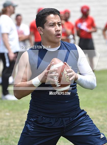 Thumbnail 2 in Mater Dei vs.St. Paul (Battle at the Beach 7x7) photogallery.