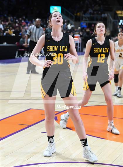 Thumbnail 3 in Show Low vs. Bourgade Catholic (AIA 3A Quarterfinal) photogallery.