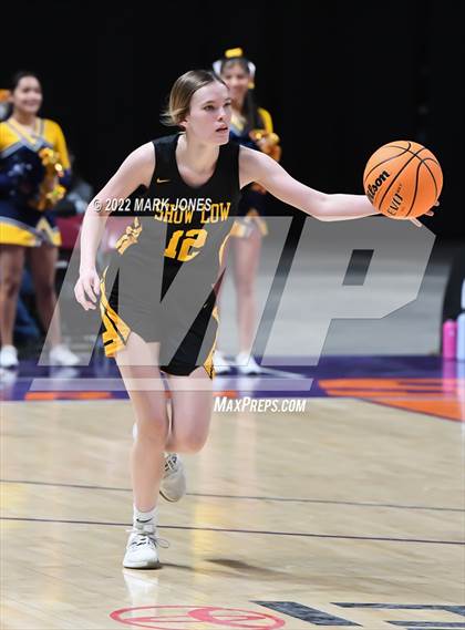 Thumbnail 3 in Show Low vs. Bourgade Catholic (AIA 3A Quarterfinal) photogallery.