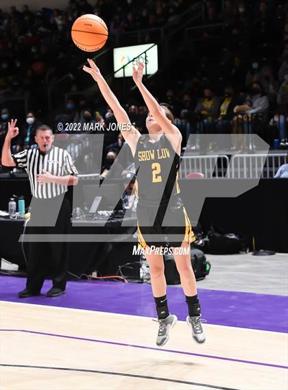 Thumbnail 2 in Show Low vs. Bourgade Catholic (AIA 3A Quarterfinal) photogallery.