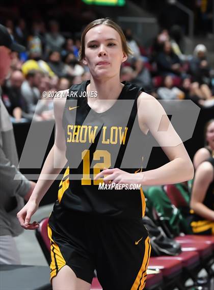 Thumbnail 2 in Show Low vs. Bourgade Catholic (AIA 3A Quarterfinal) photogallery.