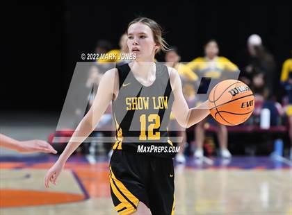 Thumbnail 2 in Show Low vs. Bourgade Catholic (AIA 3A Quarterfinal) photogallery.