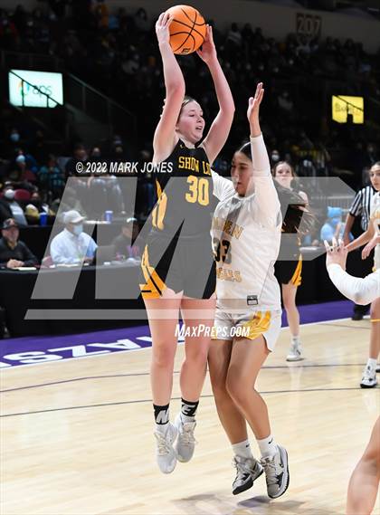 Thumbnail 2 in Show Low vs. Bourgade Catholic (AIA 3A Quarterfinal) photogallery.