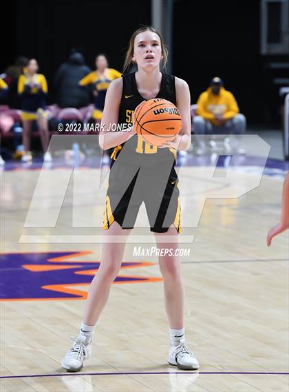 Thumbnail 1 in Show Low vs. Bourgade Catholic (AIA 3A Quarterfinal) photogallery.