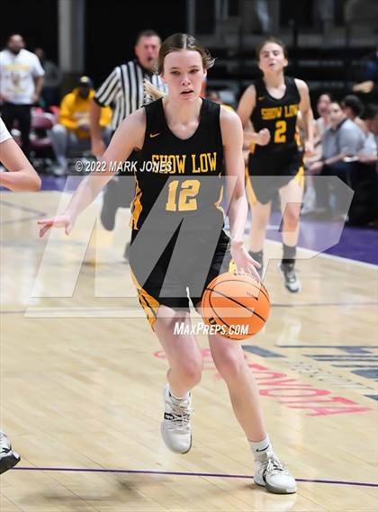 Thumbnail 2 in Show Low vs. Bourgade Catholic (AIA 3A Quarterfinal) photogallery.