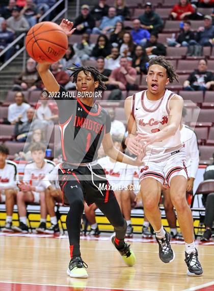 Thumbnail 3 in New Castle vs. Imhotep Charter (PIAA 5A Championship) photogallery.