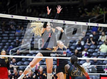 Thumbnail 3 in Fulshear vs. Lovejoy (UIL 5A Volleyball Semifinal) photogallery.