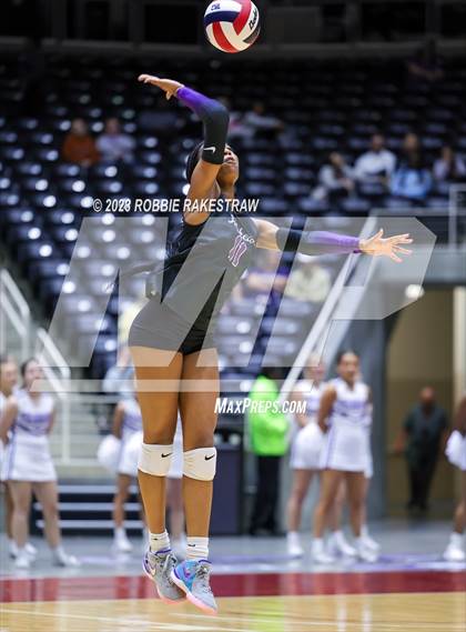 Thumbnail 3 in Fulshear vs. Lovejoy (UIL 5A Volleyball Semifinal) photogallery.