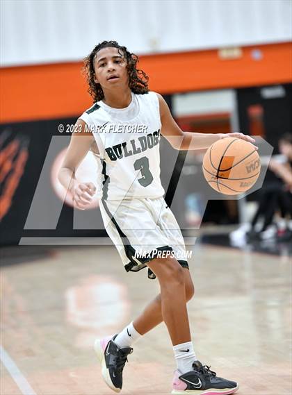 Thumbnail 2 in New Smyrna Beach vs DeLand (JV Shoot-out at Spruce Creek) photogallery.