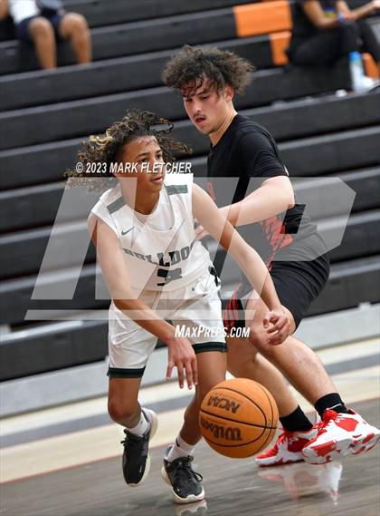 Thumbnail 2 in New Smyrna Beach vs DeLand (JV Shoot-out at Spruce Creek) photogallery.