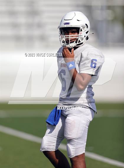Thumbnail 2 in Leander @ Dripping Springs photogallery.