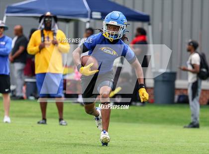 Thumbnail 2 in Tupelo vs Olive Branch (U of Memphis 7v7) photogallery.