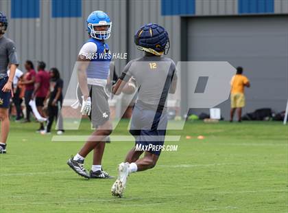 Thumbnail 1 in Tupelo vs Olive Branch (U of Memphis 7v7) photogallery.