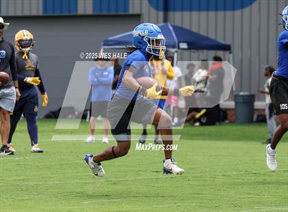 Thumbnail 2 in Tupelo vs Olive Branch (U of Memphis 7v7) photogallery.