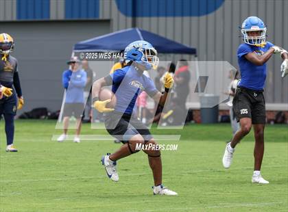 Thumbnail 3 in Tupelo vs Olive Branch (U of Memphis 7v7) photogallery.