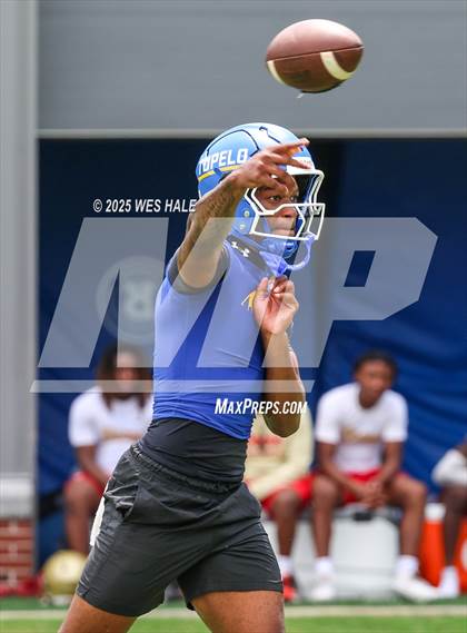 Thumbnail 2 in Tupelo vs Olive Branch (U of Memphis 7v7) photogallery.