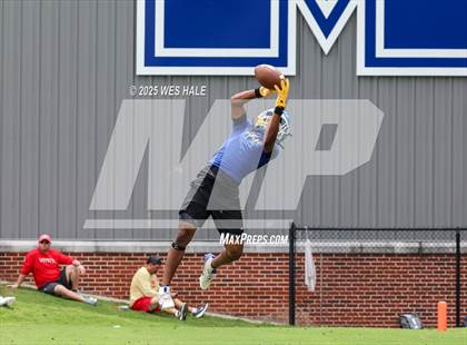 Thumbnail 1 in Tupelo vs Olive Branch (U of Memphis 7v7) photogallery.