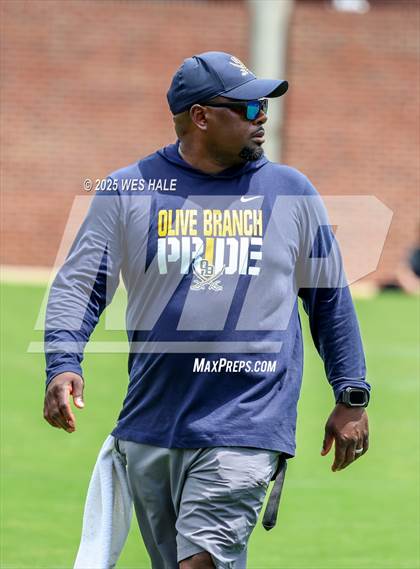 Thumbnail 3 in Tupelo vs Olive Branch (U of Memphis 7v7) photogallery.