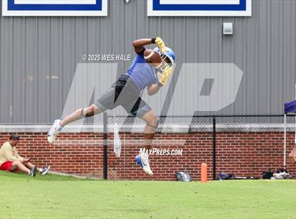 Thumbnail 2 in Tupelo vs Olive Branch (U of Memphis 7v7) photogallery.