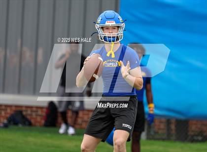 Thumbnail 1 in Tupelo vs Olive Branch (U of Memphis 7v7) photogallery.