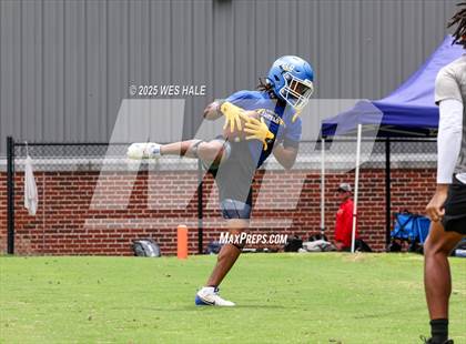 Thumbnail 2 in Tupelo vs Olive Branch (U of Memphis 7v7) photogallery.