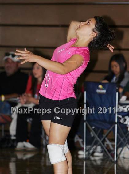 Thumbnail 2 in Tracy vs Hoover (Vikings Classic Tournament) photogallery.