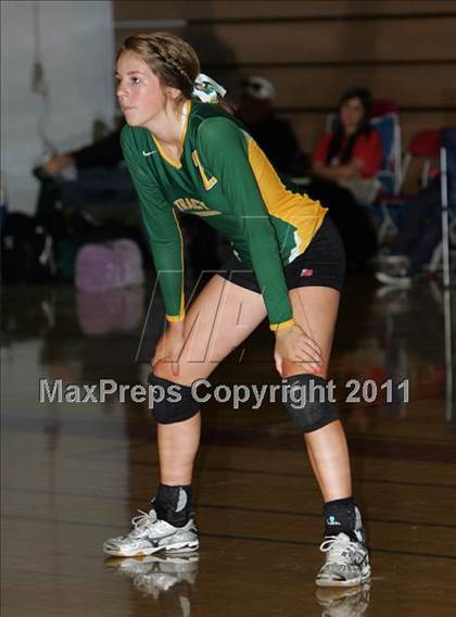 Thumbnail 1 in Tracy vs Hoover (Vikings Classic Tournament) photogallery.