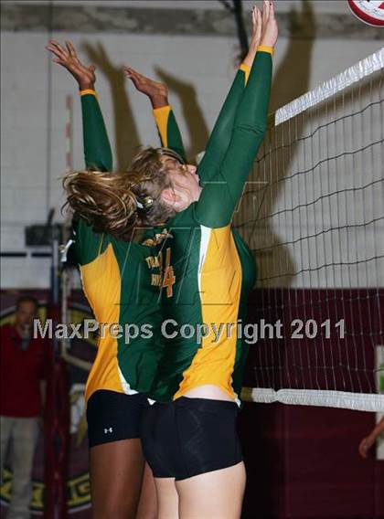 Thumbnail 3 in Tracy vs Hoover (Vikings Classic Tournament) photogallery.