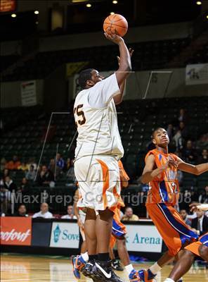 Thumbnail 1 in St. Raymond Boys vs Linden (Prime Time Shootout) photogallery.