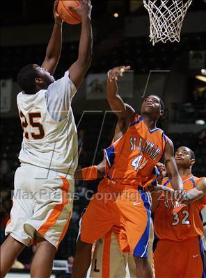 Thumbnail 1 in St. Raymond Boys vs Linden (Prime Time Shootout) photogallery.