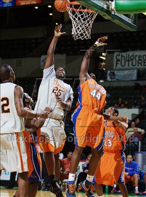 Thumbnail 1 in St. Raymond Boys vs Linden (Prime Time Shootout) photogallery.